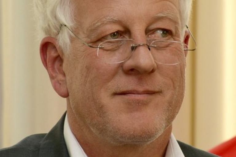 Prof Wiegandt